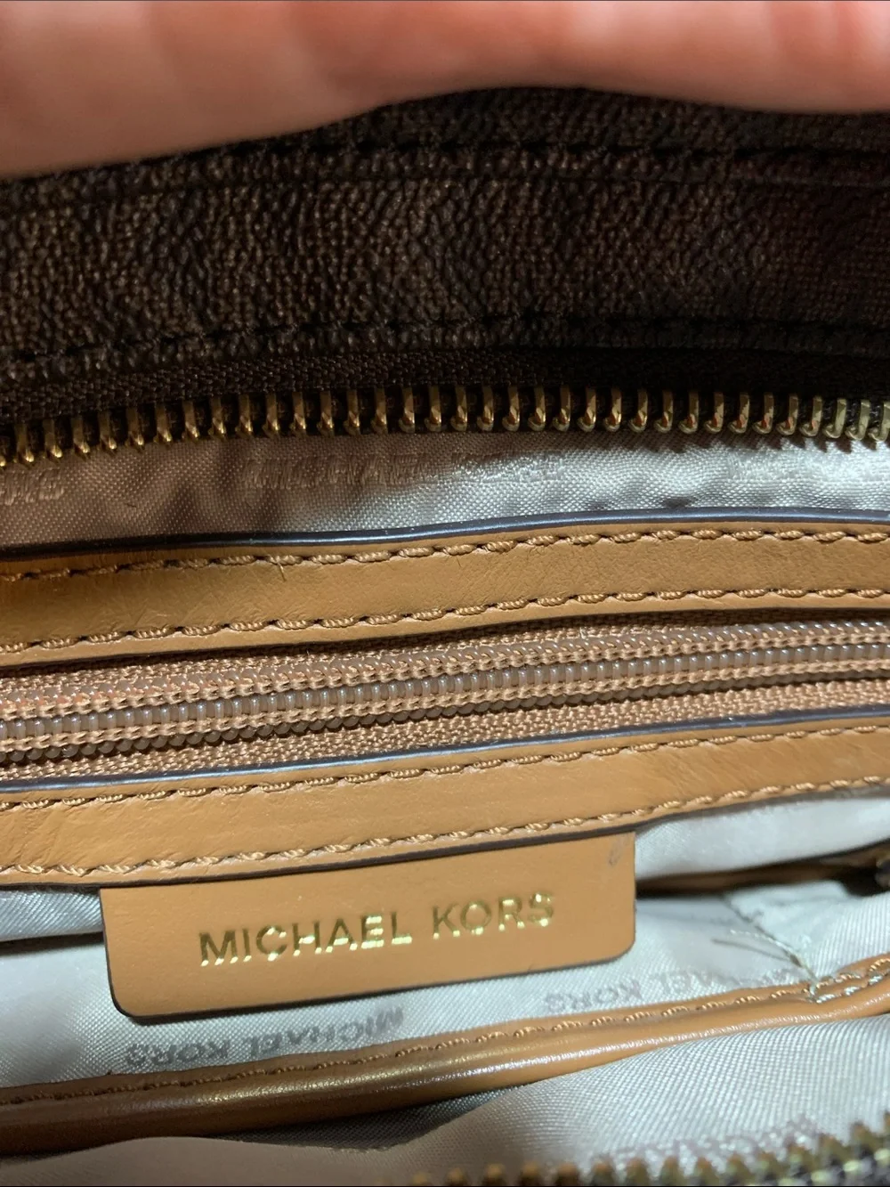 Michael Kors jet set travel large messenger bag